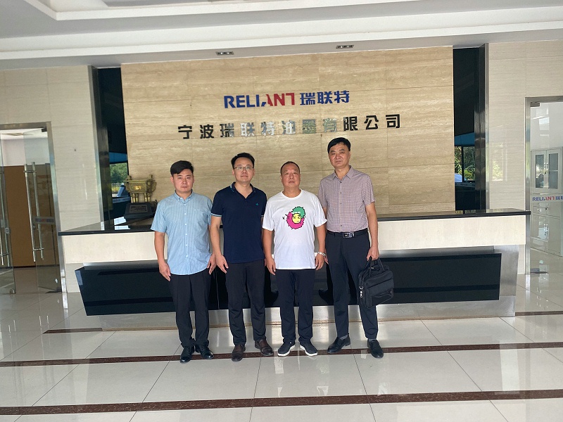 右二宁波瑞联特油墨有限公司总经理